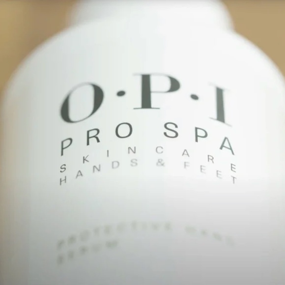 OPI Pro Spa Skincare Set: Protective Hand Serum 225 ml + 2 Adv. Softening gloves - Picture 16 of 16